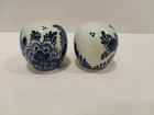 Vintage Delft Blue Hand-Painted Salt and Pepper Shakers From Holland — photo 4