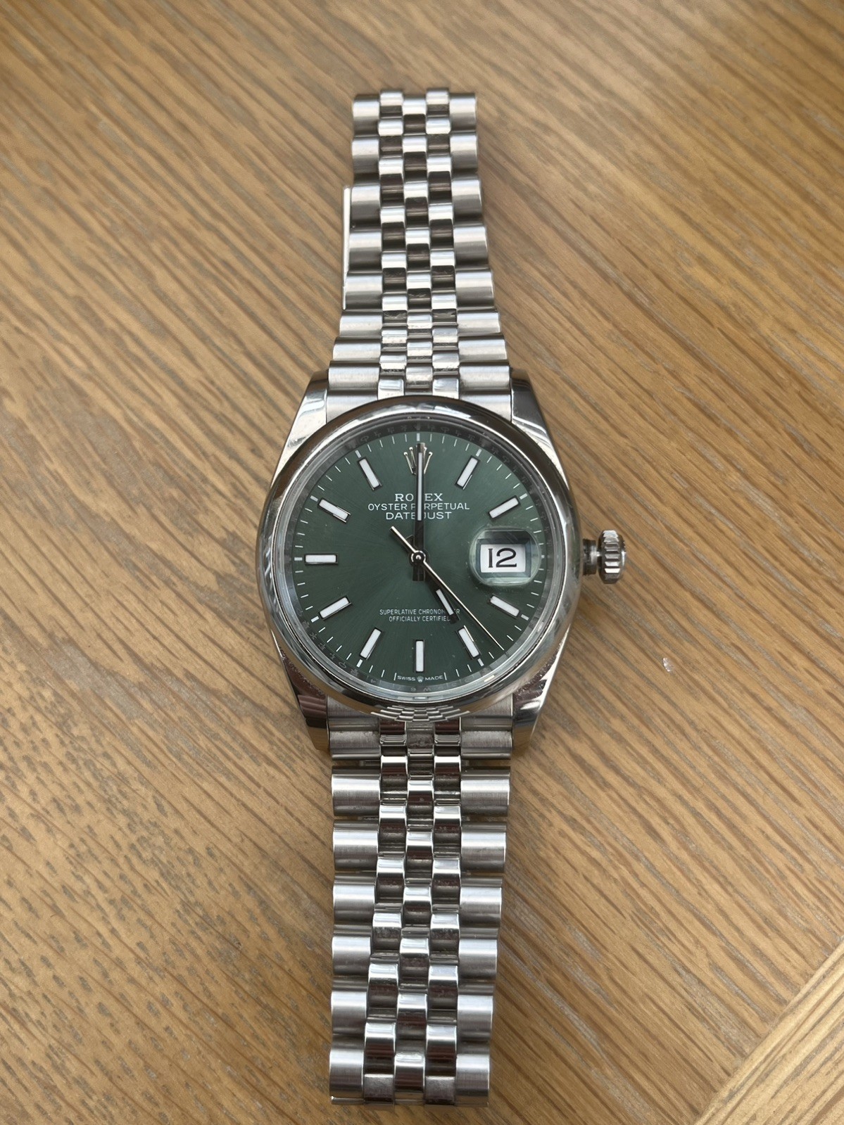 Rolex Datejust 36mm 126200 Mint Green Dial Box & Papers 2022 image 5