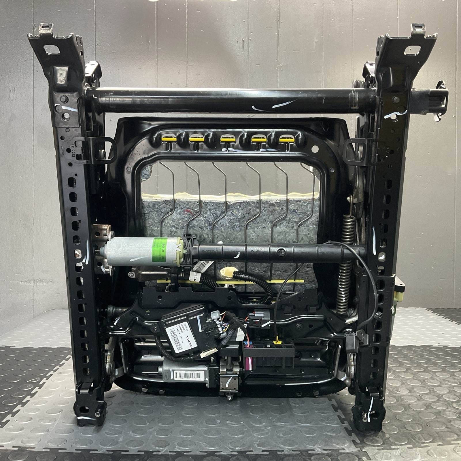 2007-2014 Volvo XC90 Front Right Passenger Side Seat Track Rail Assembly OEM