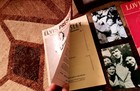 ELVIS PRESLEY  1956 RARE SIGNED PHOTO WITH ORIGINAL  BOOKLETS 1956 — photo 10