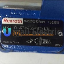 ONE New Rexroth 4WEH22J7X/6EG24N9ETK4/B10 VALVE R900932049