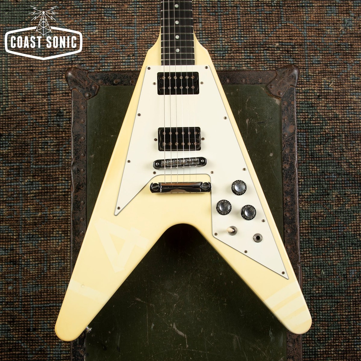 2000 Gibson Flying V '67 Reissue Alpine White w/ Case | eBay