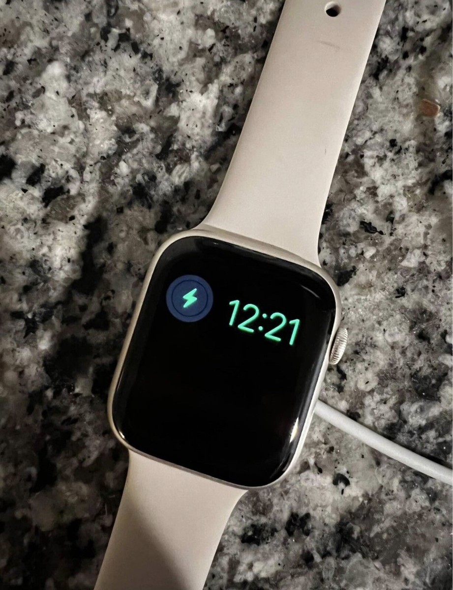 Apple Watch Series 7 45mm Silver Stainless Steel Case with Apple Watch Series 7 45mm Silver Stainless Steel Case with
