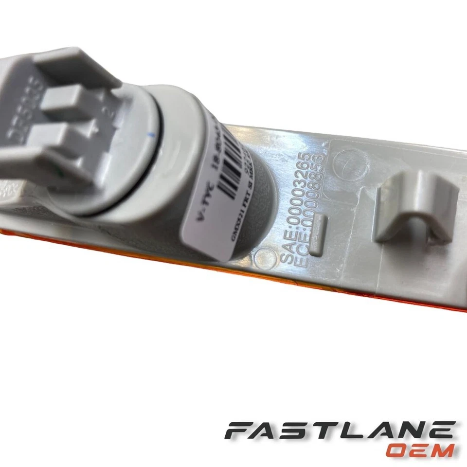 LÁMPARA CHEVROLET CAMARO 2010-2015, MARCADOR DELANTERO, DERECHA NUEVA OEM 92246244 Foto 4 de 4