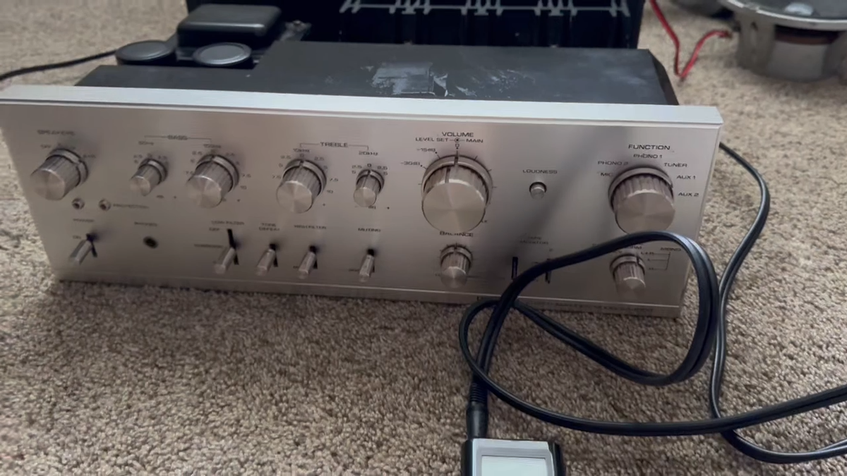 Vintage Pioneer SA-8100 Stereo Integrated Amplifier Fully