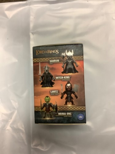 The Loyal Subjects The Lord of The Rings Action Vinyl Blind Box 8-Pack Set - Picture 3 of 6