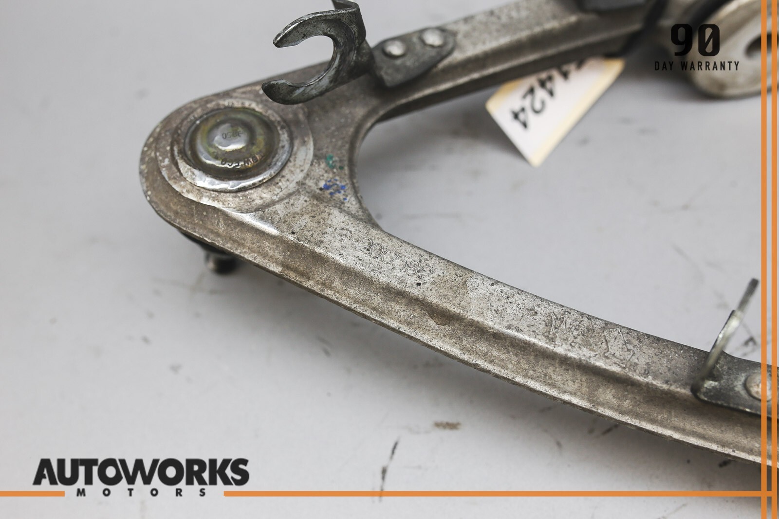 03-08 Maserati Quattroporte M139 Front Right Side Upper Control Arm OEM