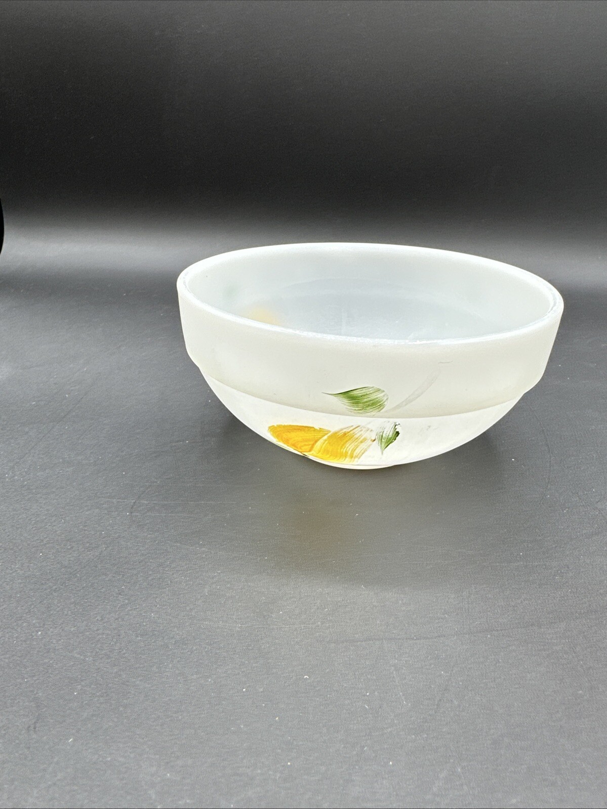 VINTAGE FIRE KING OVEN WARE BOWL WHITE with FRUIT 6”  USA