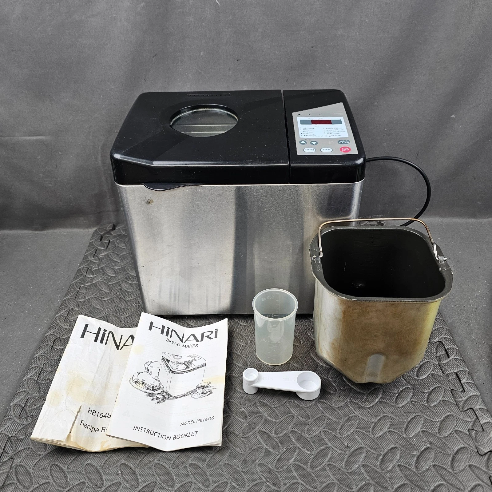 Hinari Bread Maker HB164 10 Programs Quick Bake Setting Digital Timer Silver
Opens in a new window o