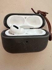 Genuine Airpods PRO 1st Gen. Left only charging Case pebble Case For Charger