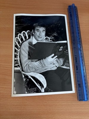 Ein Original Vintage TV Times Werbedruck von Frankie Howerd (Komiker).