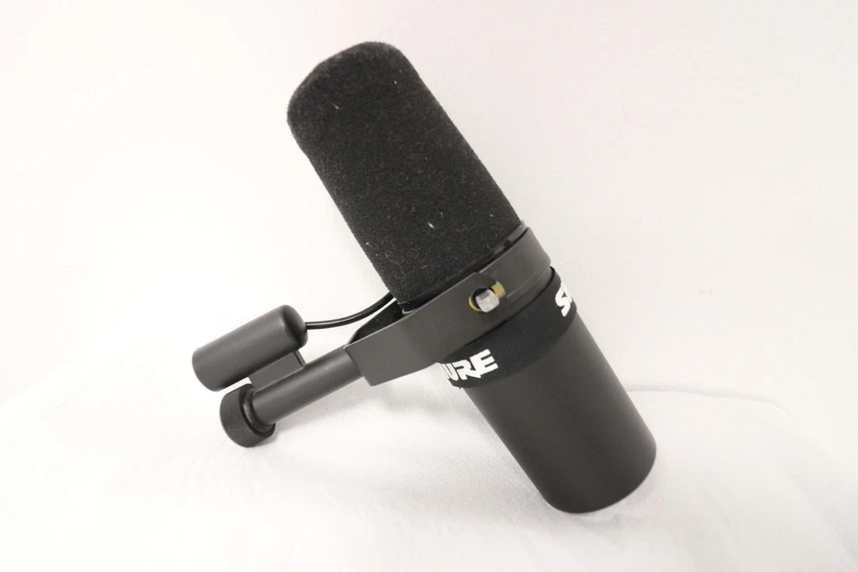 Shure SM7B dynamisches Gesangsmikrofon XLR Studiomikrofon für Streamer Youtuber