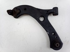 Triangle de suspension Toyota PRIUS