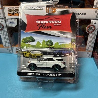 Greenlight Showroom Floor Series 1 Green Machine Chase 2022 Ford Explorer ST