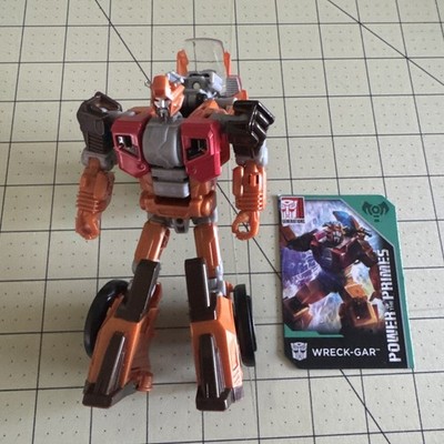 2018 Transformers Power Of The Primes Walgreens Exclusive Deluxe Wreck-Gar Read