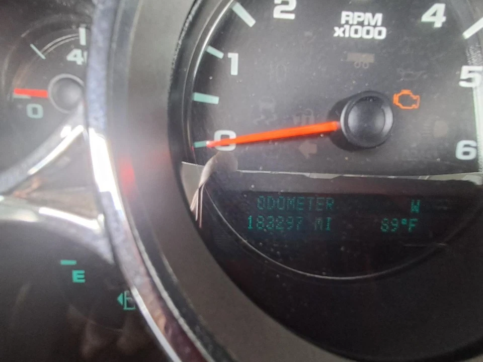 Chevrolet Silverado 2013 módulo de control de carrocería BCM bajo columna de dirección usado Foto 4 de 4