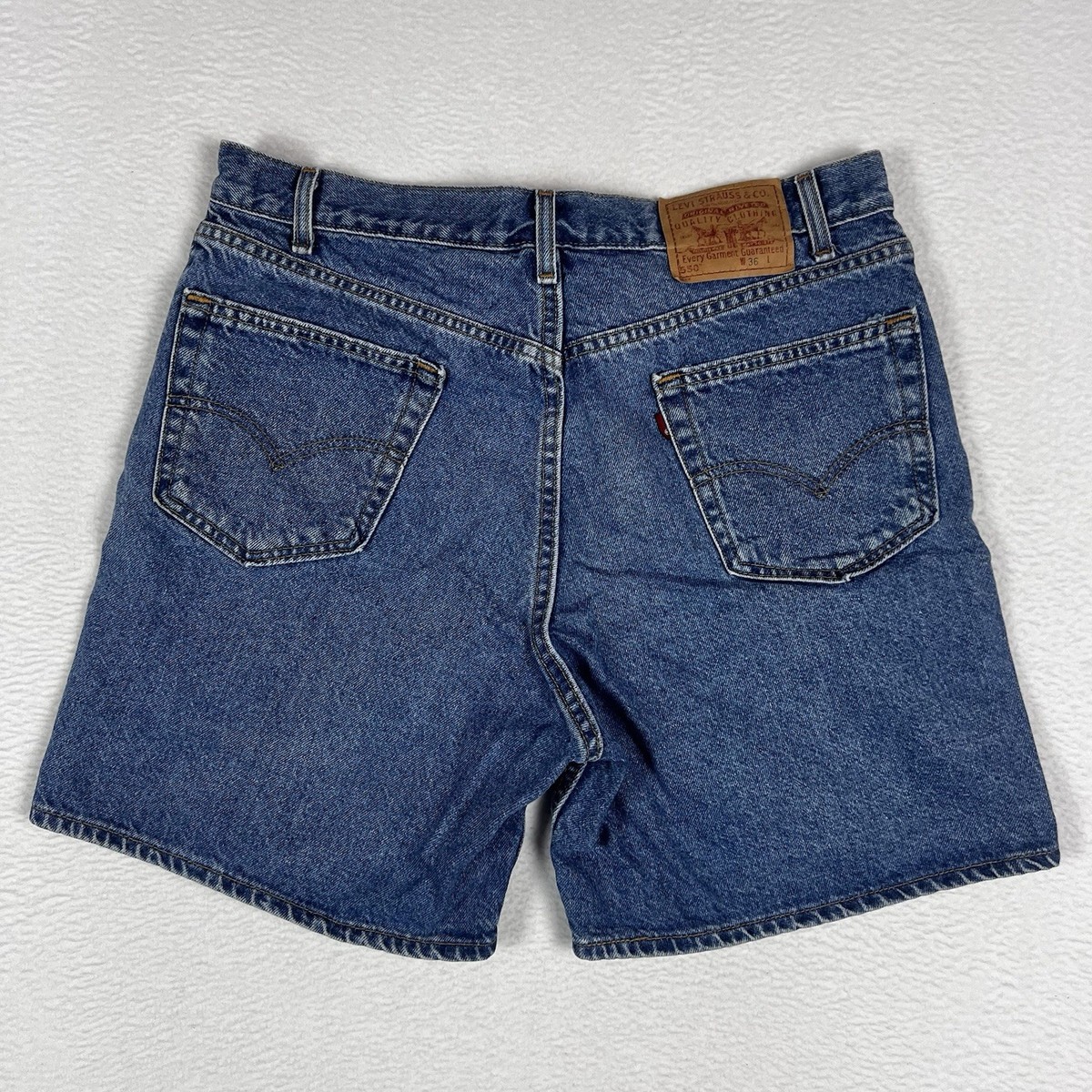 Vintage Levis 550 Shorts Men 36 Relaxed Fit Jorts Baggy 90s Made 