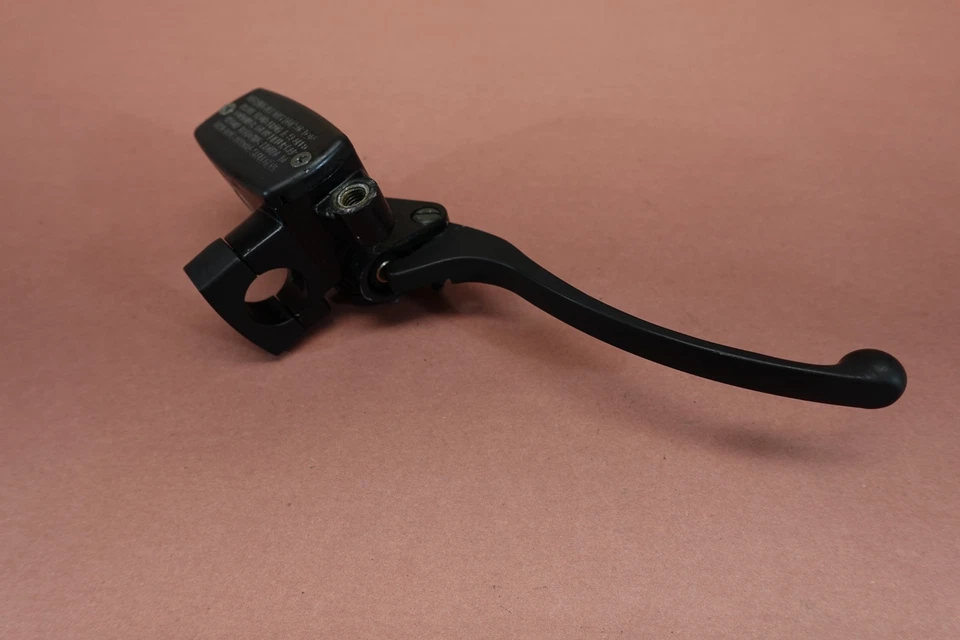 Cilindro maestro de freno delantero derecho Honda Shadow Sabre VT1100 VT1100C2 2000-2007 Foto 4 de 4