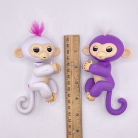 Fingerlings Monkeys Interactive Pet Motion & Sound Lot of 2 WOWEE ADORABLE!