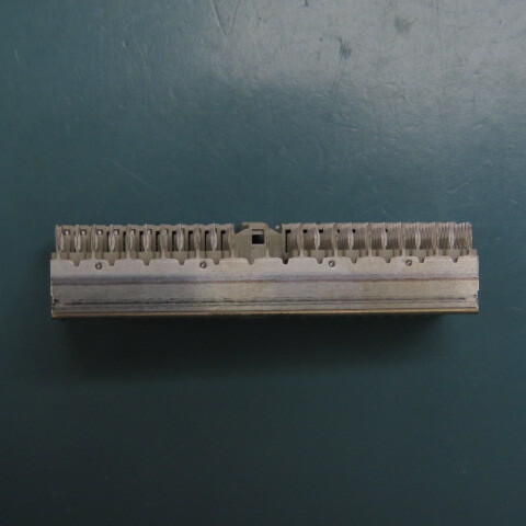 AMP 352068-1 Qty of 1 per Lot 110 Position Receptacle, Female Sockets ...