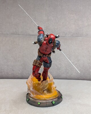 Marvel DEADPOOL - Gallery Statue PVC Diorama Figur - 23cm Diamond Select