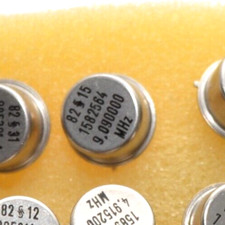 Quarz-Oszillator Siemens & Halske Typ 1582564, Frequenz 9.090000 MHz, NOS