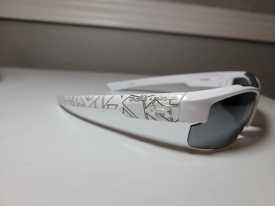 GAFAS DE SOL VINTAGE UNDER ARMOR NITRO L EDICIÓN BLANCA Y NEGRA Foto 2 de 4