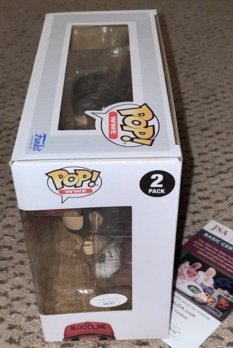 AUTOGRAFO JEY JIMMY USO FIRMATO FUNKO POP JSA WWE WRESTLING 2 PACK YEET BLOODLINE - Foto 3 di 6
