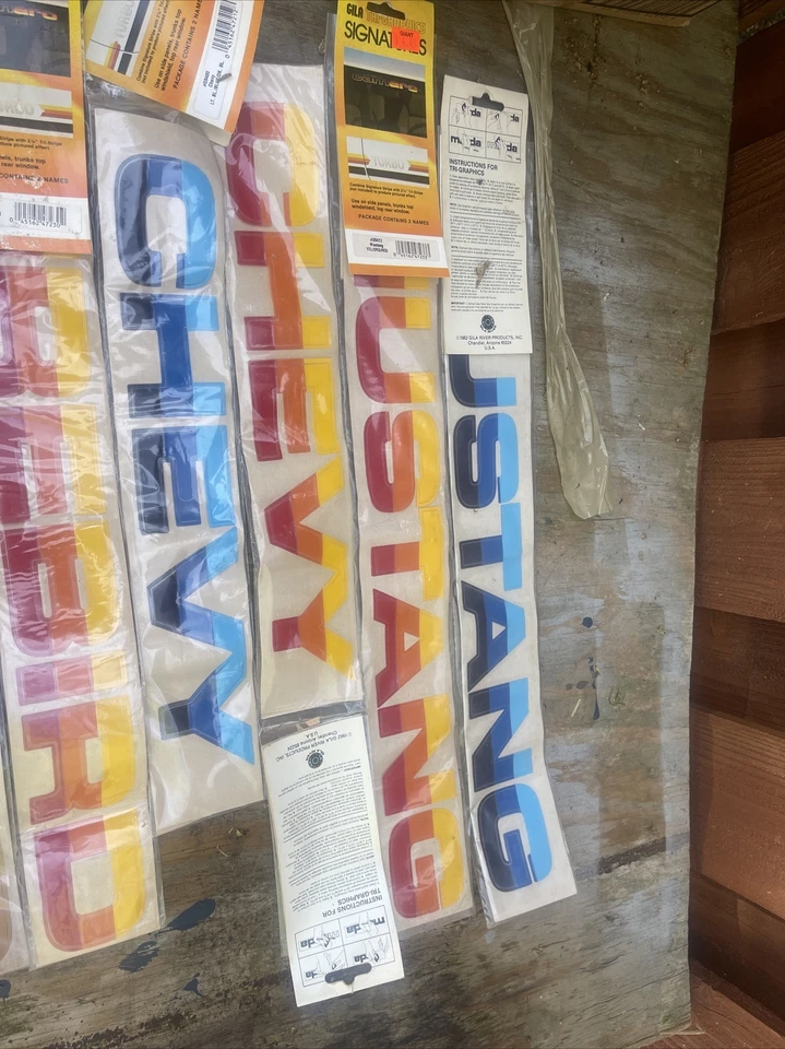 Adhesivo trigráfico de coche vintage parabrisas Mustang Camaro Chevy Firebird raro Foto 4 de 4