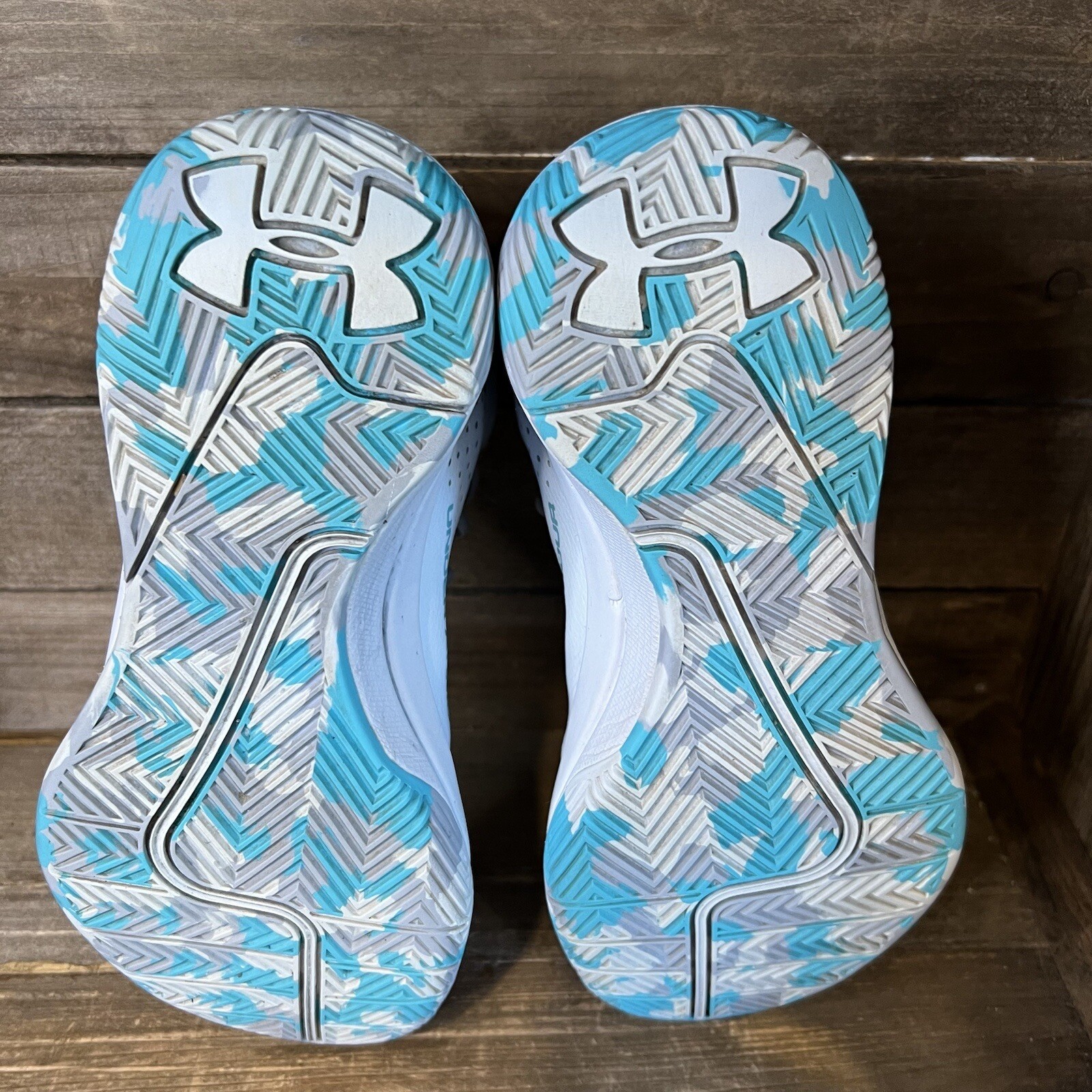 Childerns Big Kids Under Armour Jet 21 Gray Basketball Shoes Sneakers Size 4.5 Y thumbnail 6