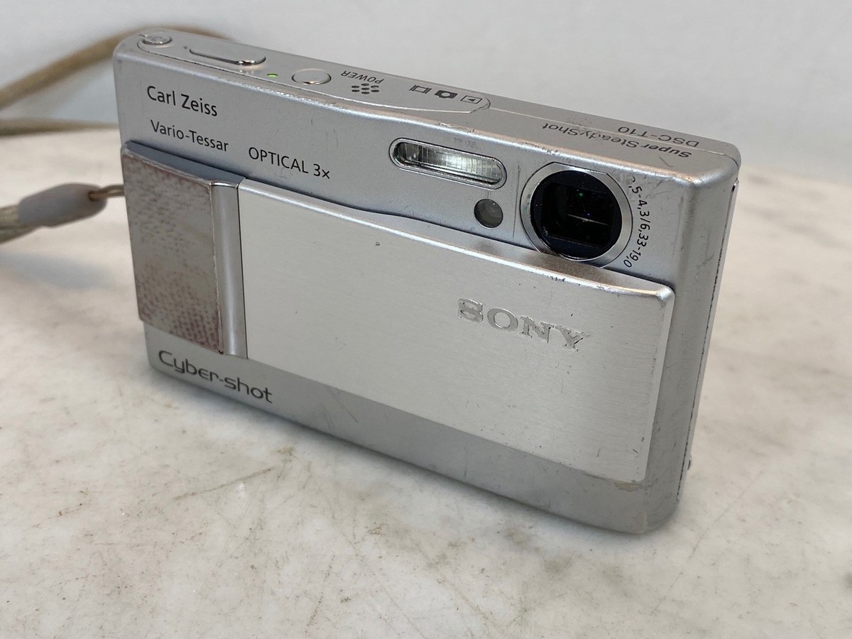 SONY Cybershot Digital Camera. Zeiss Vario Tessar 7.2mp + 2GB Card