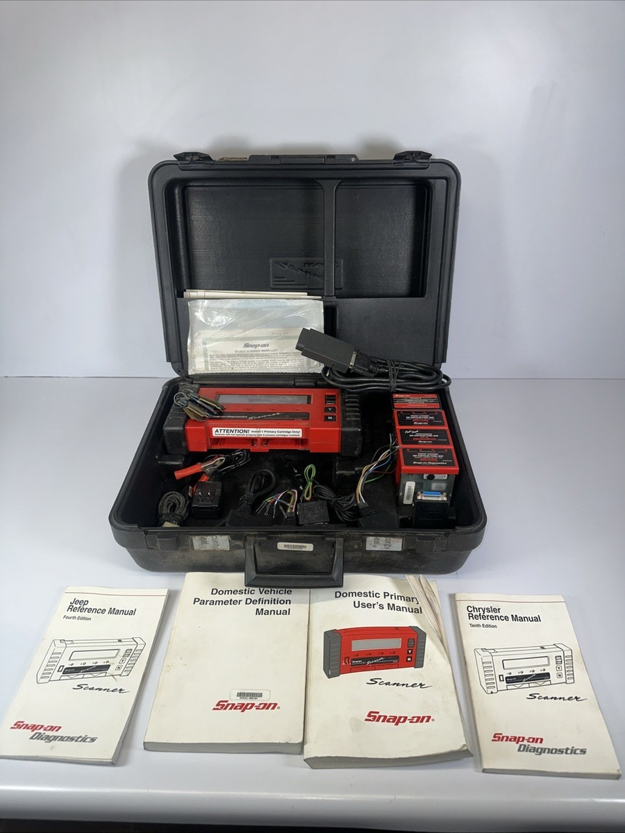 Snap-On MT2500 Scanner Kit Red Bricks 10 Cartridges Manuals Cables