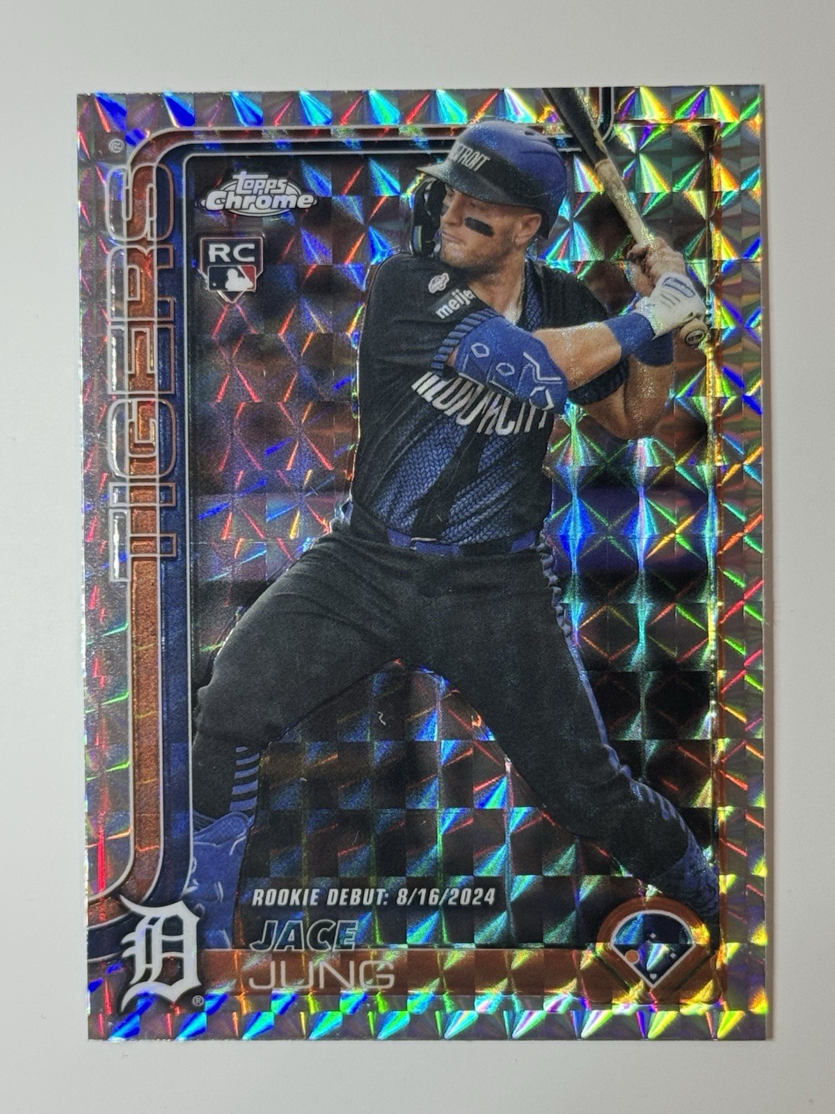 2025 Topps Chrome - Jace Jung #225 Geometric Refractor (RC)