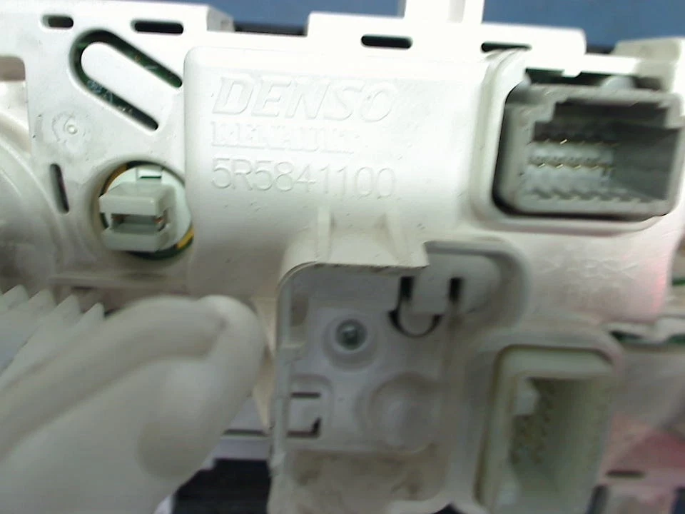 MANEJO AIRE ACONDICIONADO PANEL CONTROL AC RENAULT CAPTUR (2R) 2014 5R5841100 Foto 3 de 4