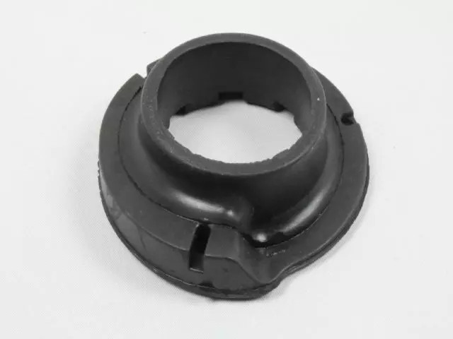 Aislador de resorte de suspensión delantera para Mopar 2005-2023 (N/P 4895422AA)