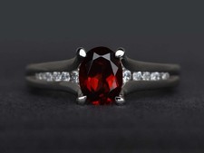 Red Garnet Oval Gemstone 925 Sterling Silver Dainty Women Ring Duty Free
