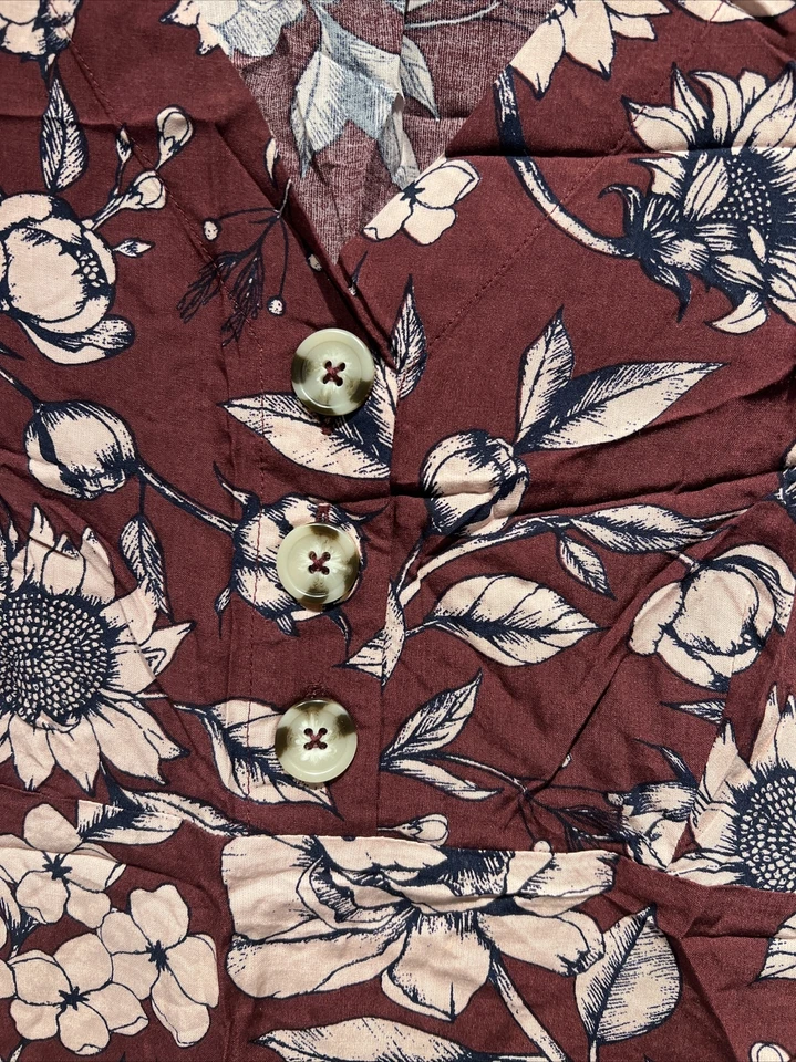 Motherhood Maternity burgundy flower Maternity Top shirt sleeve shirt medium - Image 2 of 4