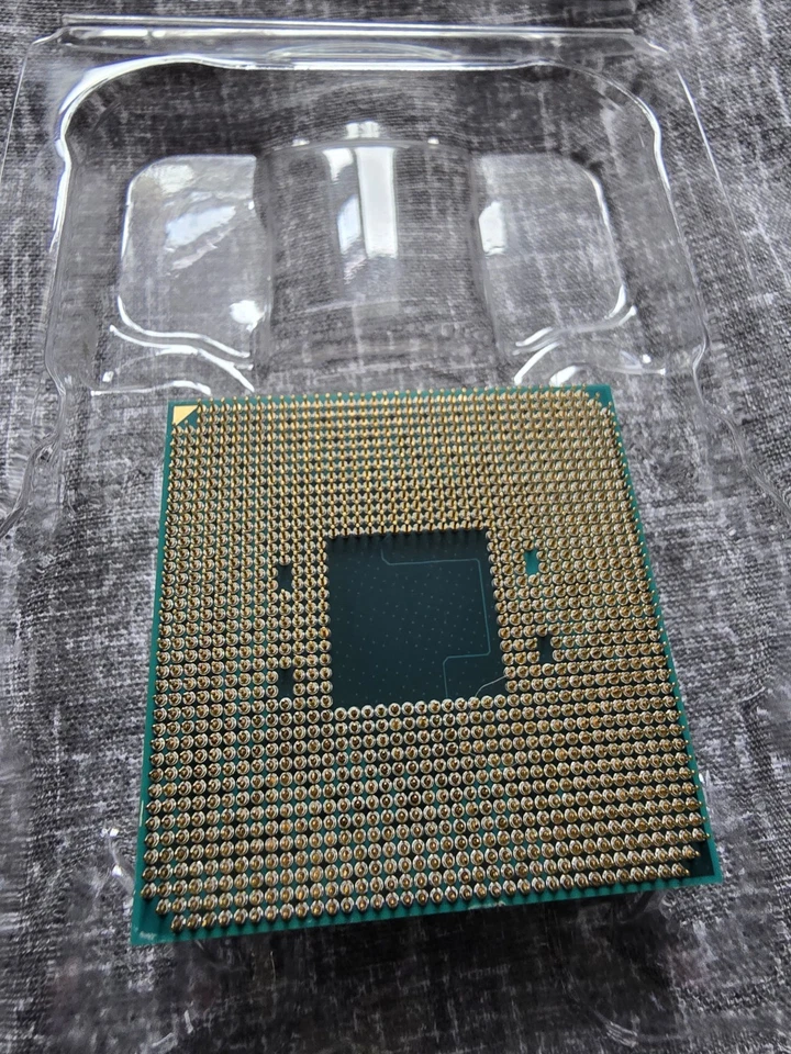 AMD Ryzen 5 2400G 3.6 GHz Processor with Radeon Vega 11 Graphics - Image 2 of 4