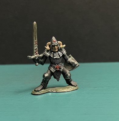 Partha Pewter Anti Hero Buffalo Big Horn Helm Fighter Mini Figurine OOP AD&D