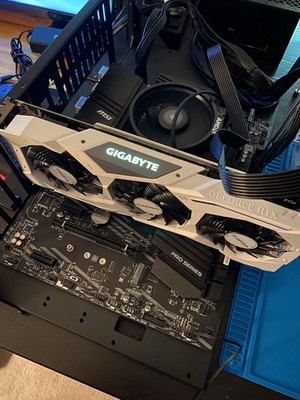 GIGABYTE NVIDIA GeForce RTX 2060 SUPER 8GB RGB Graphics Card PCIe Fan Heatsink