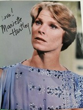 Mariette Hartley Signed 10 X 8 Star Trek M#A#S#H 