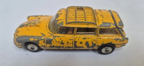 Vintage Corgi Toys Citreon Safari Estate Car Die Cast Model