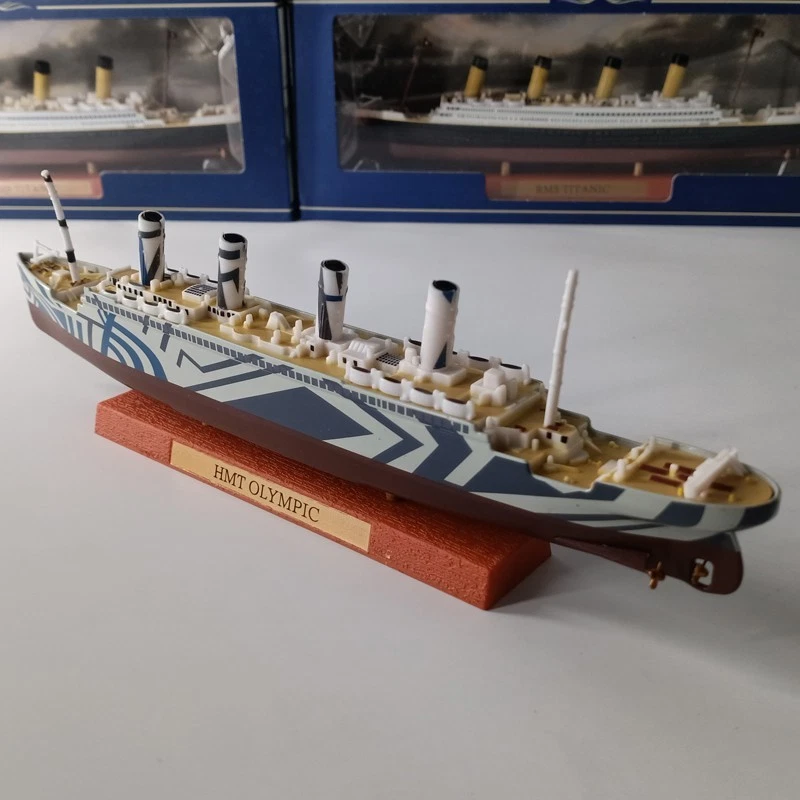 1:1250 Alloy Diecast Cruise Ship Model HMT Olympic Ocean Liner Collection - 1911 - Image 4 of 4