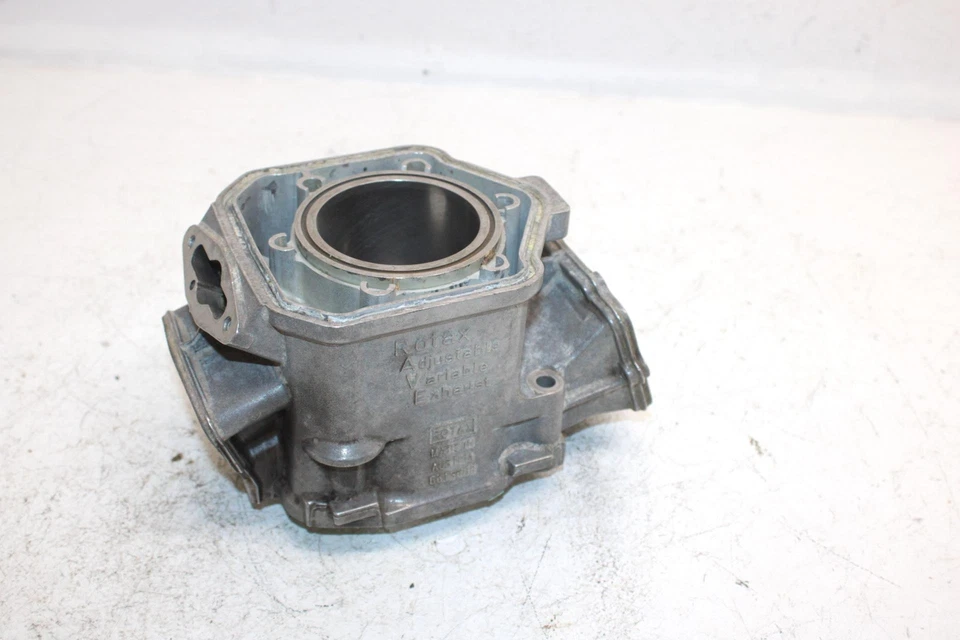 02 Ski-doo Grand Touring 500 OEM cilindro de 69,5 mm 420613605 SS24 Foto 3 de 4