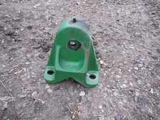 JOHN DEERE 2210 FIELD CULTIVATOR SWING ARM BRACKET N236398 AXLE PIVOT