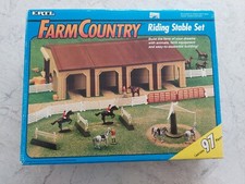 Ertl Farm Country Riding Stable Set 4217 Horse Barn Toy Vintage Original Box