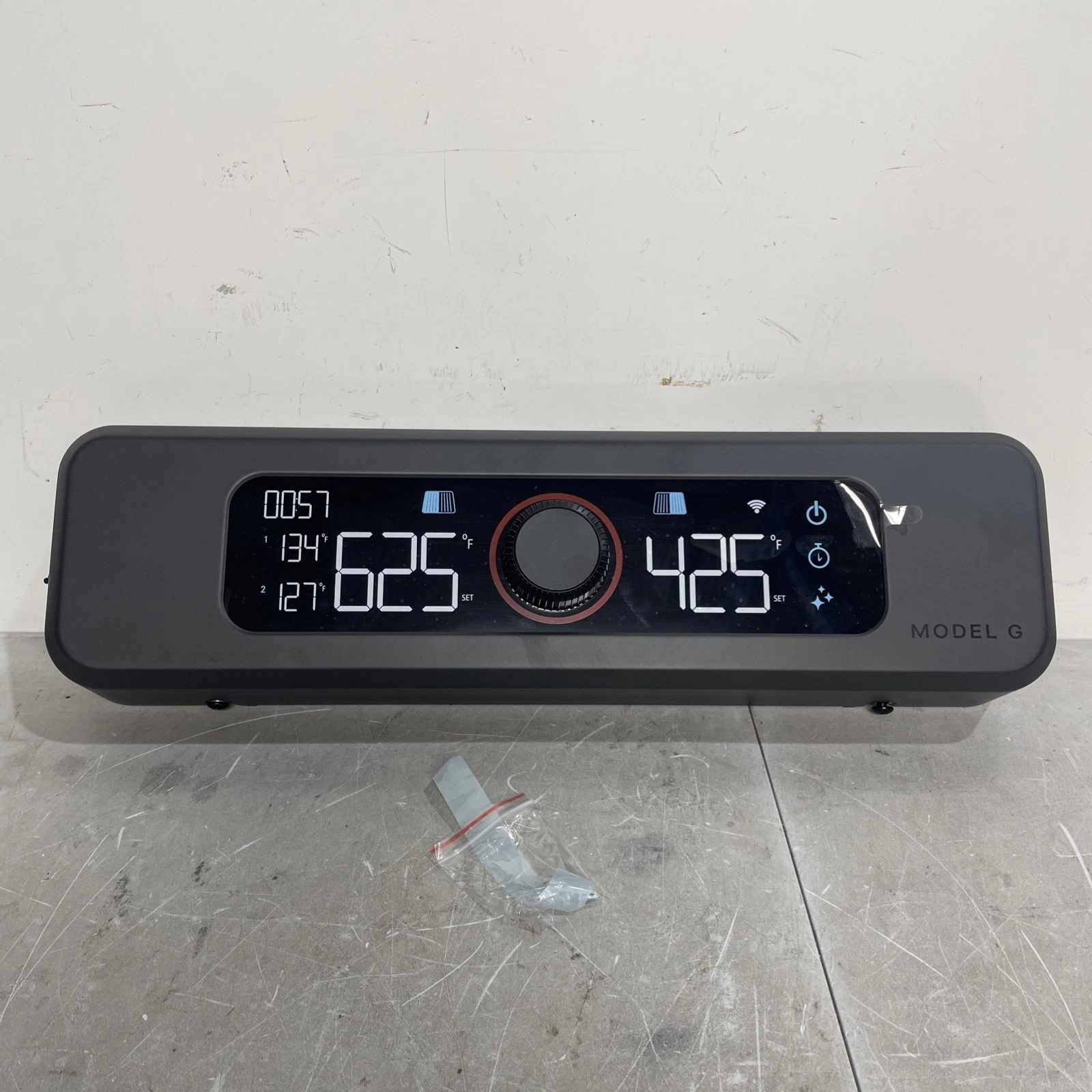 Current Electric Model G electric grill control pannel Part Number 55711386
Opens in a new window or
