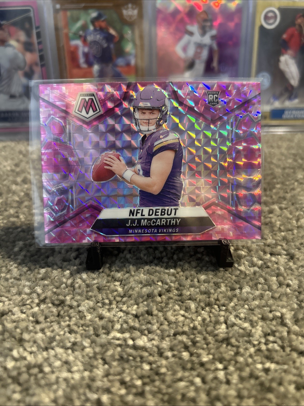 2024 Panini Mosaic - NFL Debut J.J. McCarthy #275 Camo Pink Mosaic Prizm (RC)