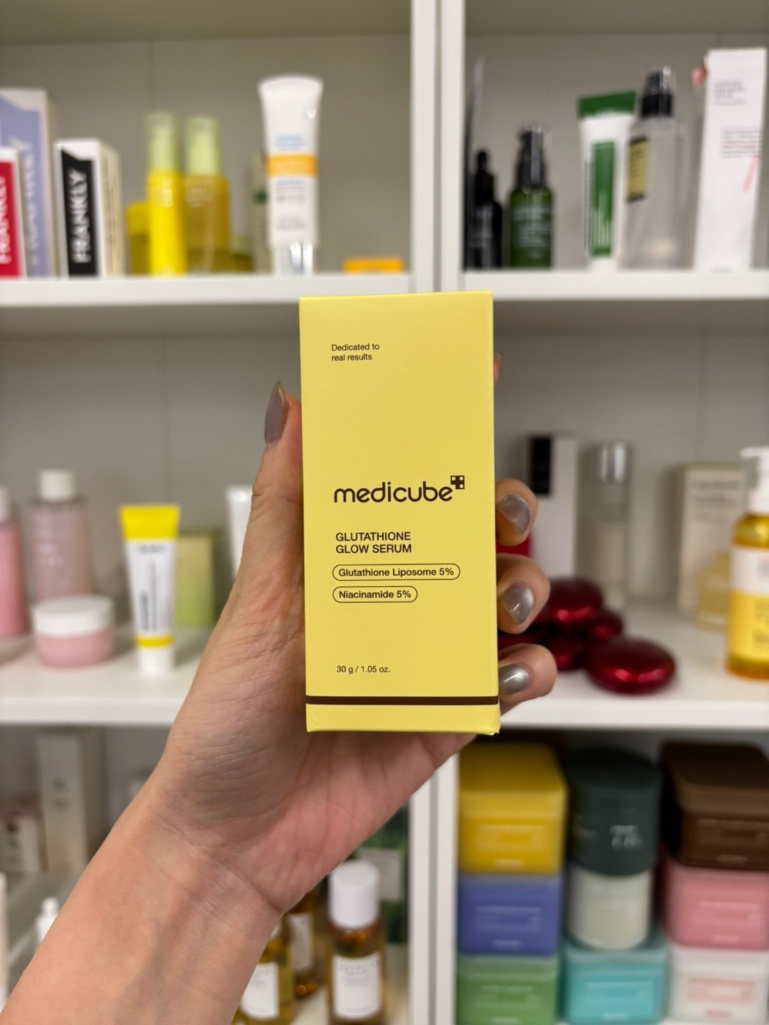 MEDICUBE Age-R Glutathione Glow Serum 30      ,