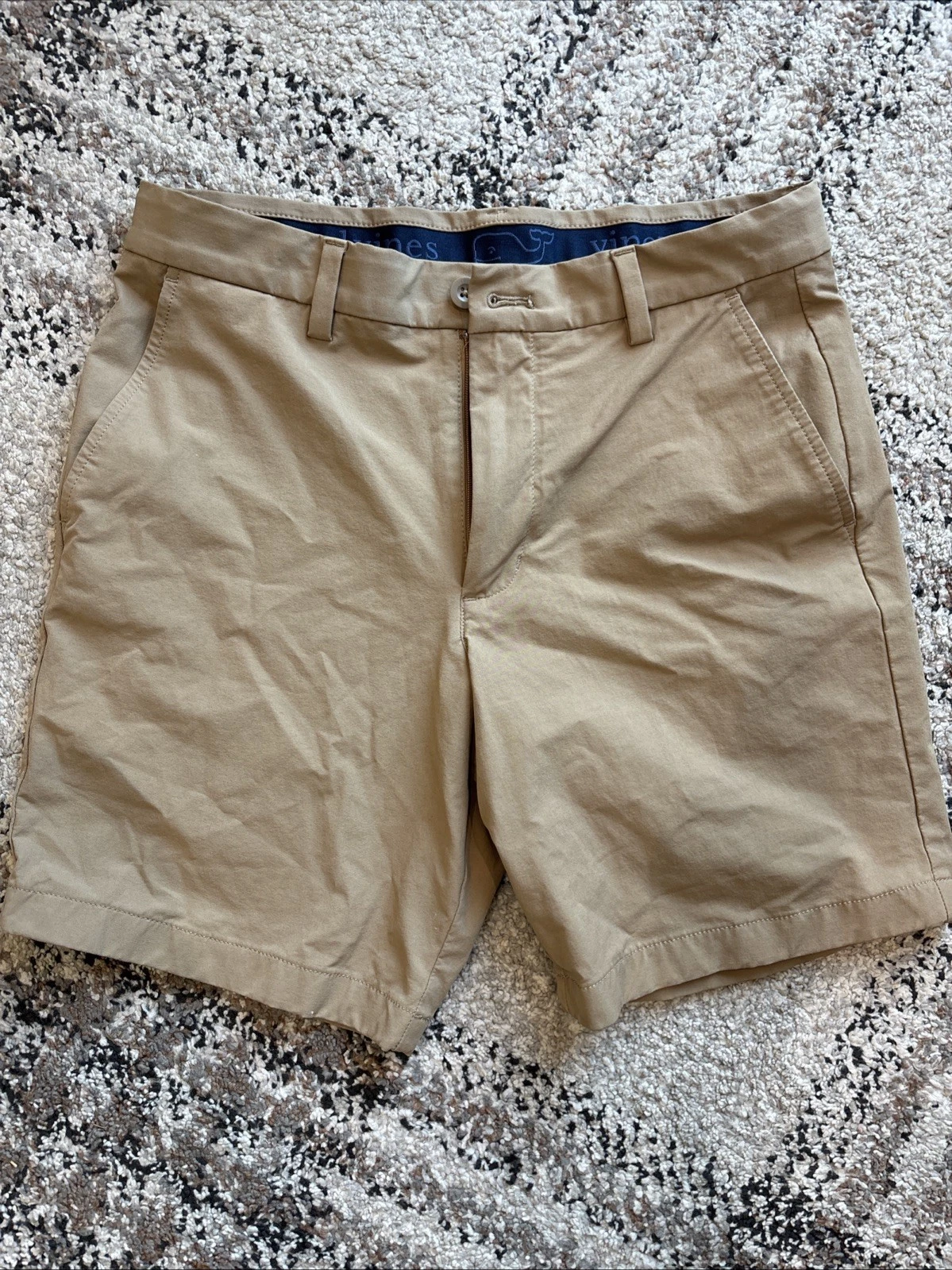 Men’s Vineyard Vines Khaki Short Size 30 Excellent Condition
Opens in a new window or tab
